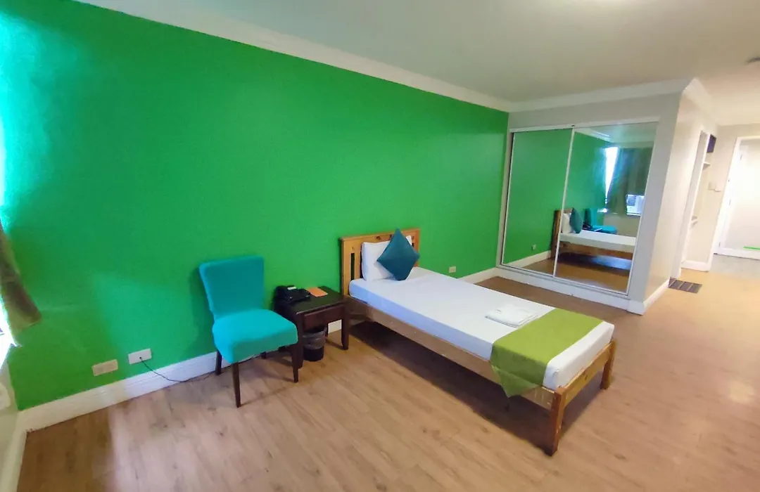 Manila Airport Hotel By Urban Connect-1